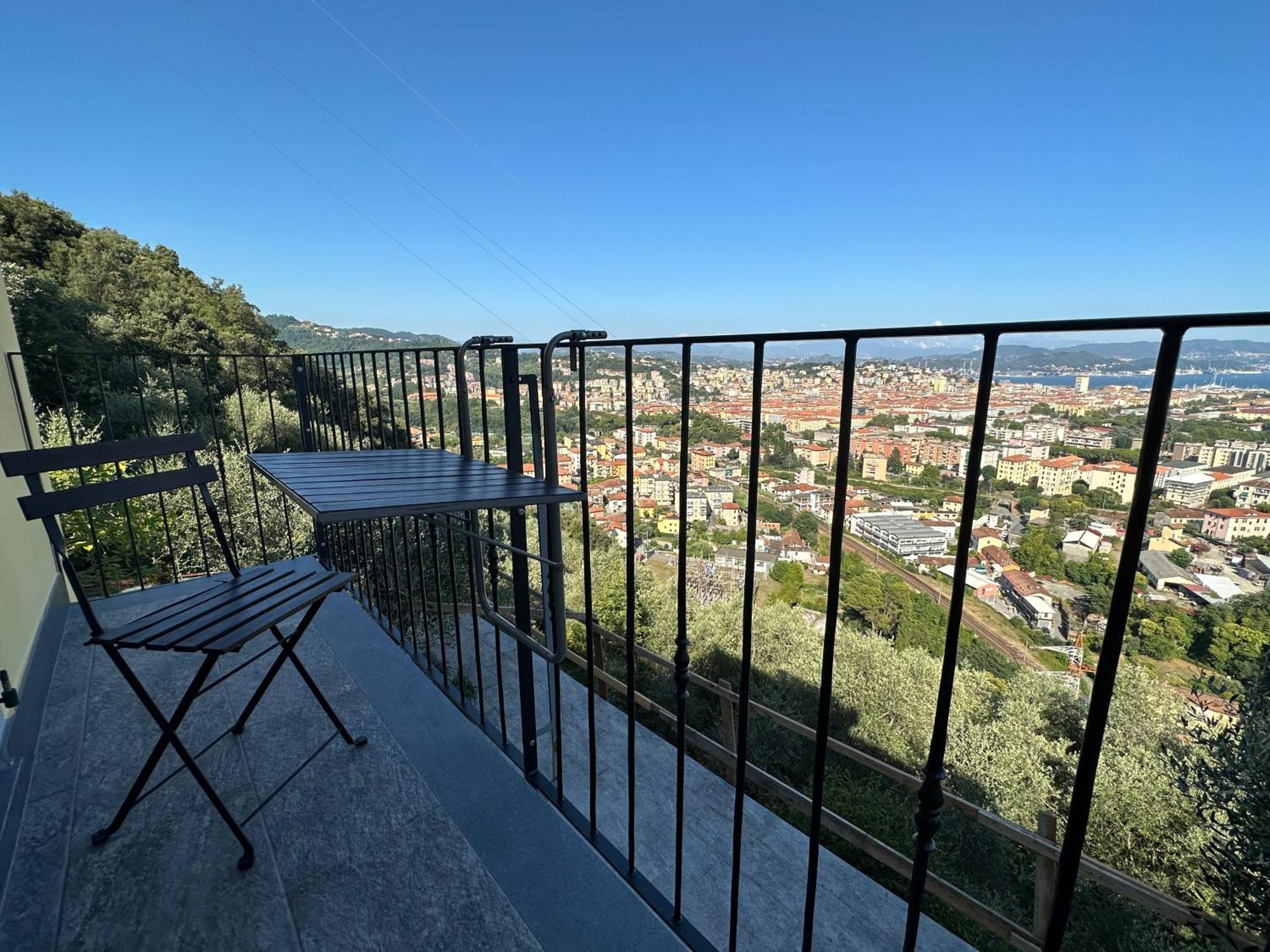 88 Miglia La Spezia Exterior foto